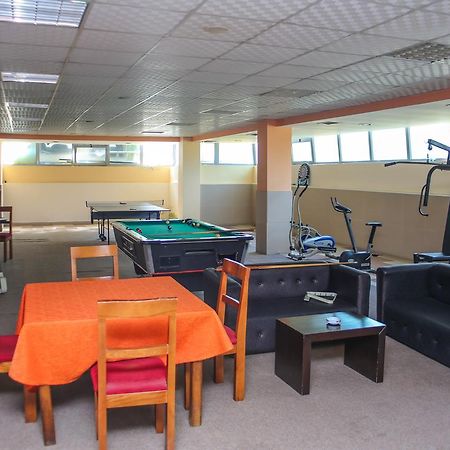 Hotel Vila Aeroport Rinas Extérieur photo