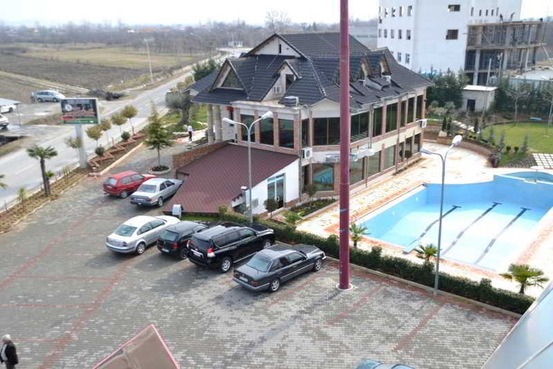 Hotel Vila Aeroport Rinas Extérieur photo