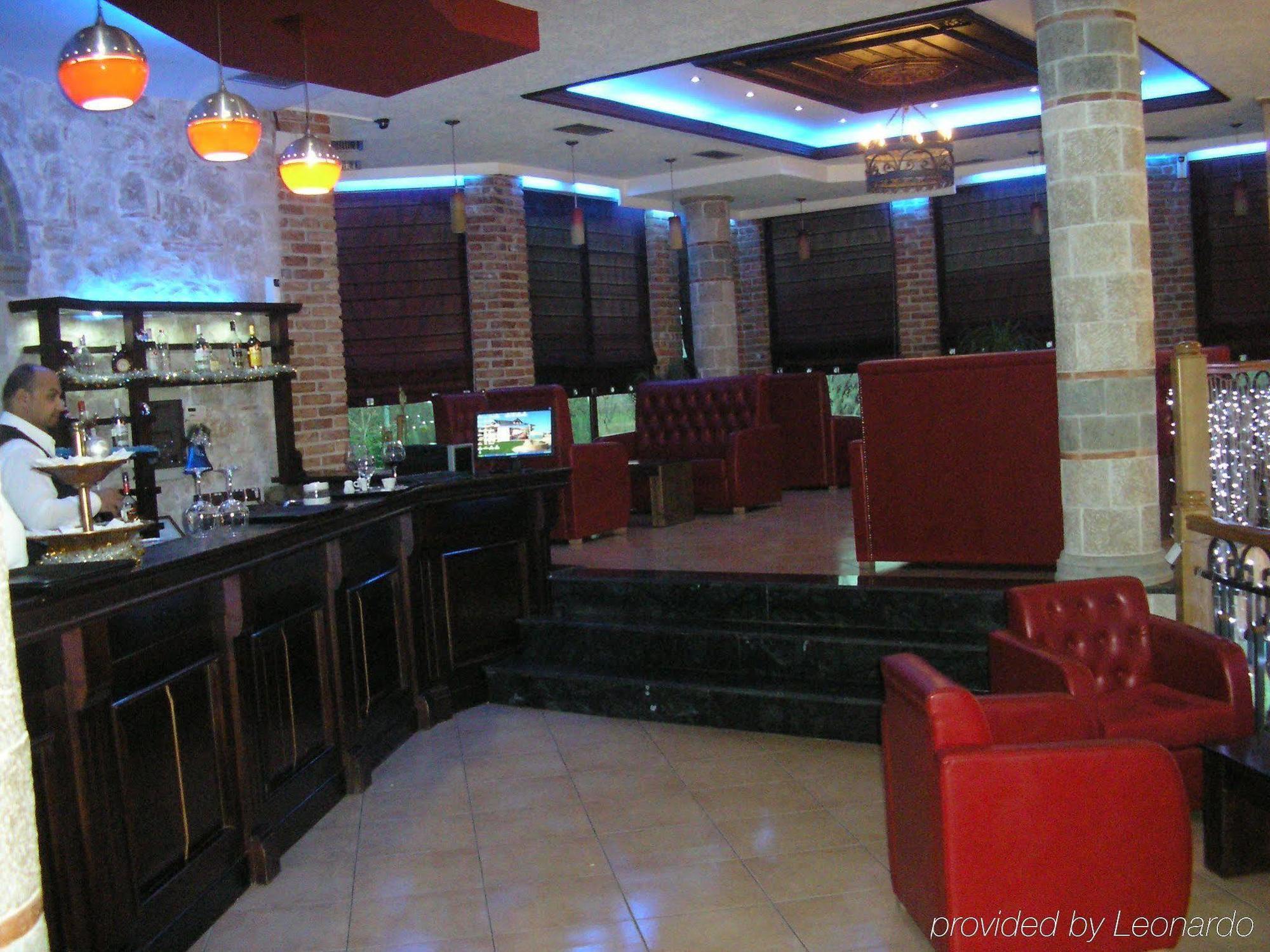 Hotel Vila Aeroport Rinas Extérieur photo