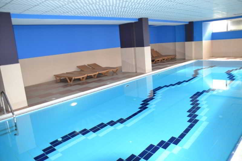 Hotel Vila Aeroport Rinas Extérieur photo